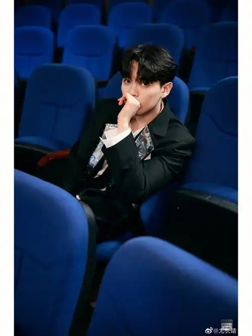 尤长靖你怎么这么好看呢