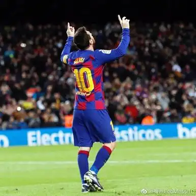 c罗与梅西时光里他们依然是记录的粉碎机