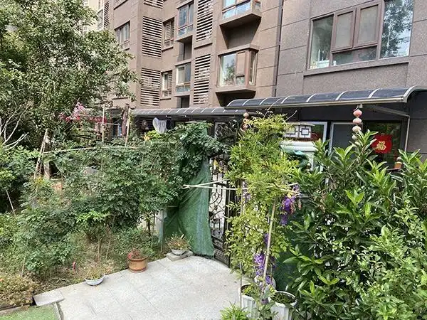 买一楼带院子是"馅饼"还是"陷阱"?徐州一小区171户业主买房添烦恼