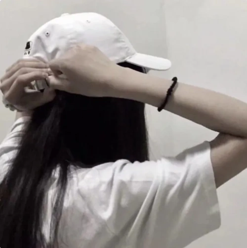 微丧不露脸真人女生头像少年还是那个少年只是再也不是喜欢的模样了