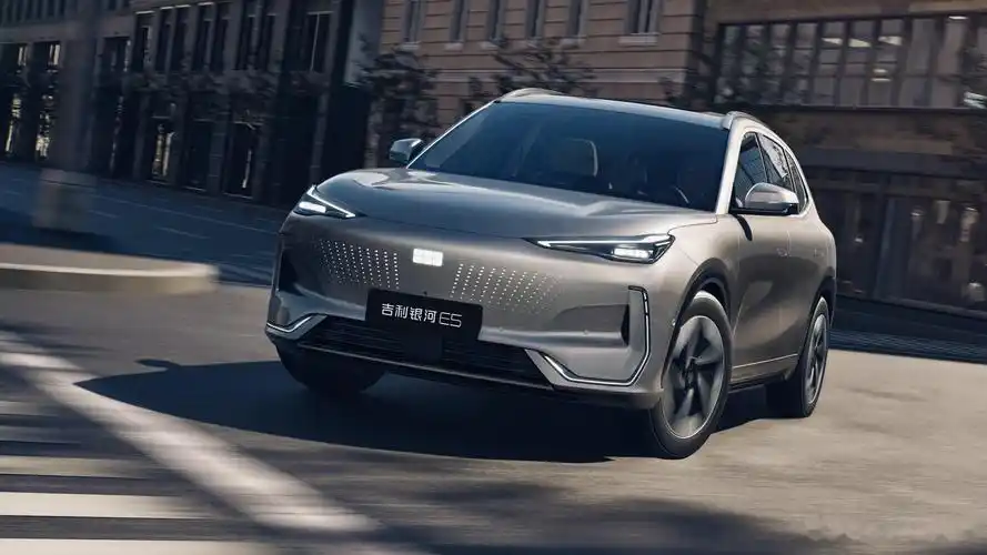 5月7日,吉利银河汽车官方发布了旗下全新纯电动suv车型e