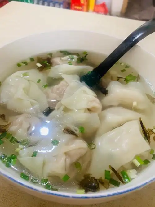 宝子们你们一口气能吃多少只馄饨