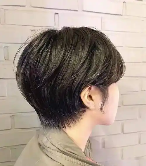 2022"挂耳头",不烫不染爆好看._发型_中国_形象