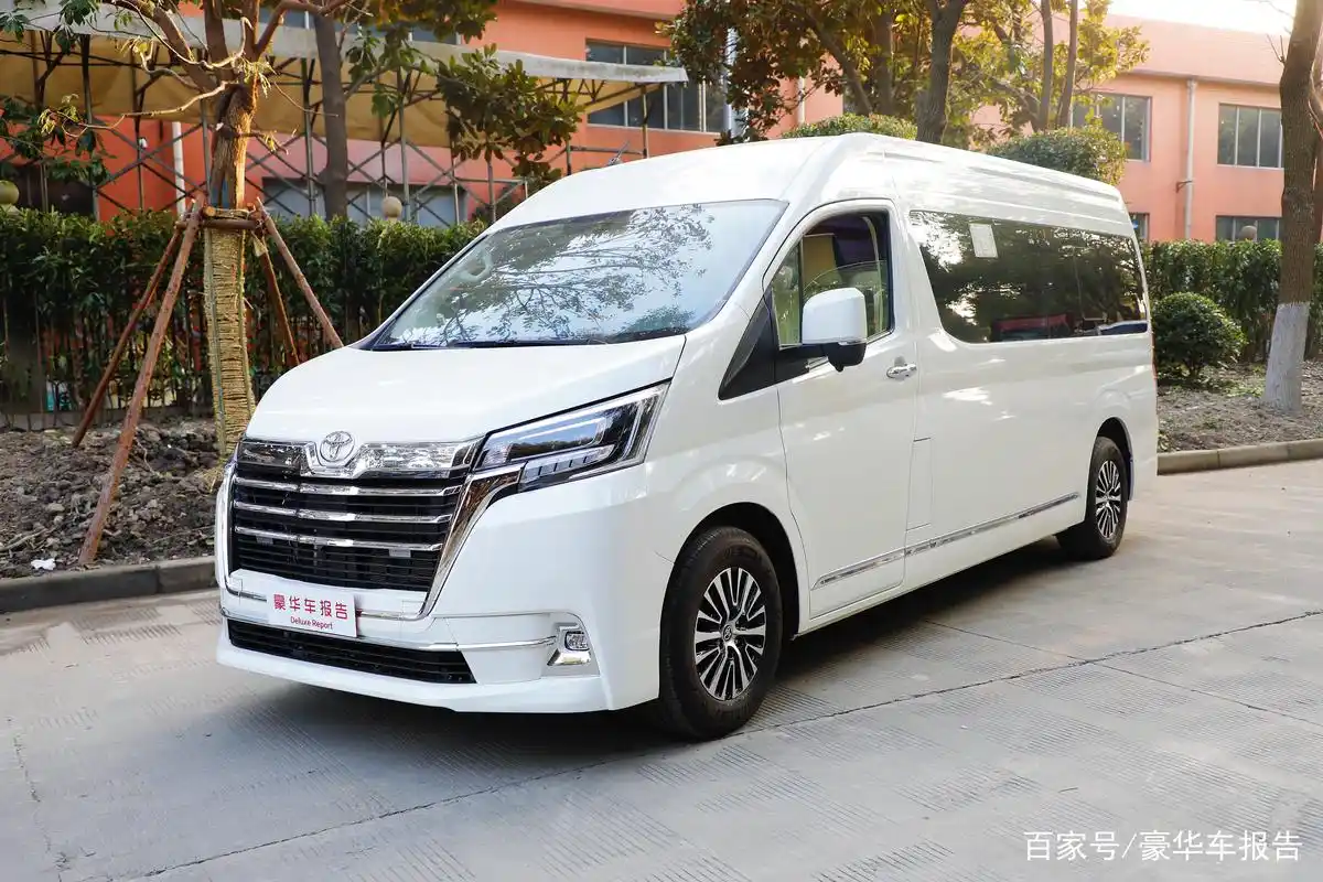 9米丰田进口海狮下线,终极保姆车首选?