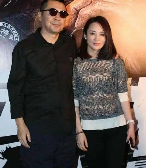 42岁的蒋勤勤也走上了露的不归路 网友: 吴越没她会玩_网易订阅