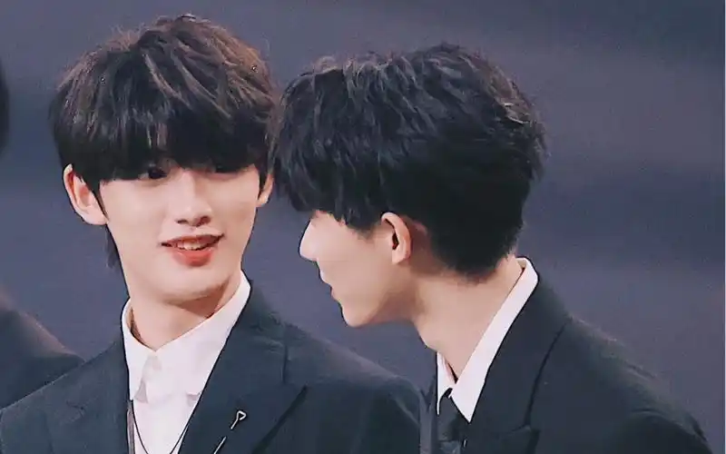 祺鑫不知道的还以为是婚礼现场tnt微博之夜风年高甜互动合集