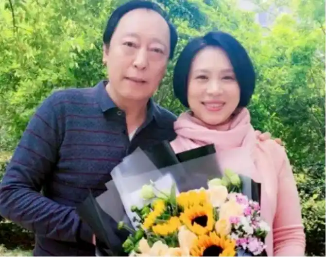 倪大红与倪萍真实关系曝光,原来她才是倪大红老婆,也是倪萍亲妹