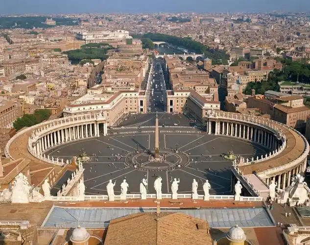 这些辉煌的建筑都是无声的见证,告诉我们什么是「以人血建立锡安,以