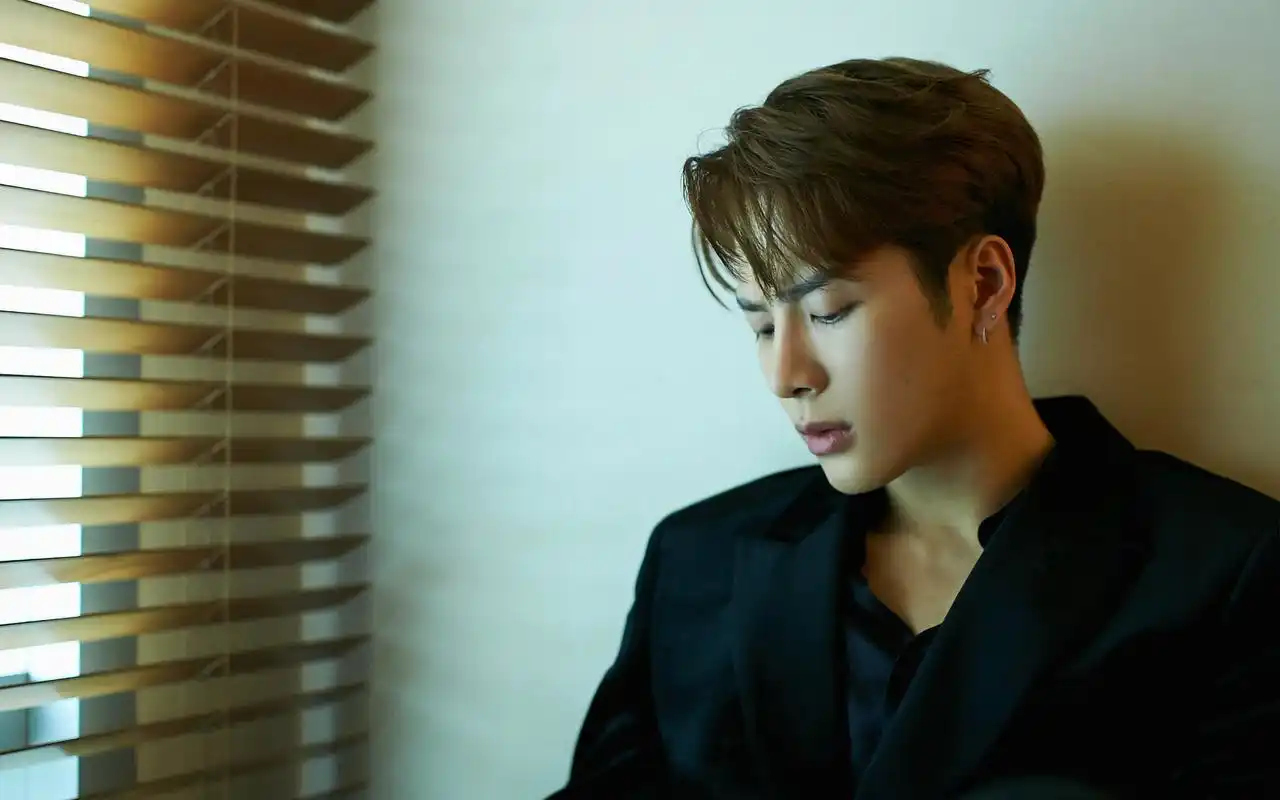 王嘉尔帅气写真图片桌面壁纸