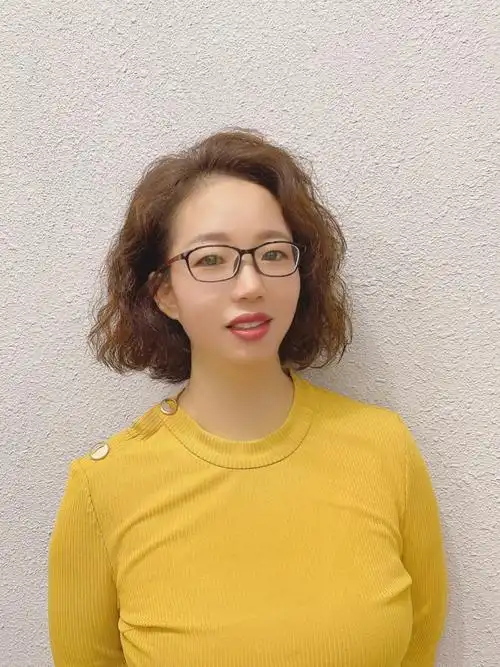 不用打理烫发法式烫蛋蛋卷