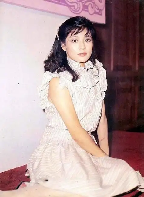 回顾俏黄蓉翁美玲死因成谜她的人生比你想象的更悲惨