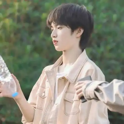 刘耀文超绝头像来啦