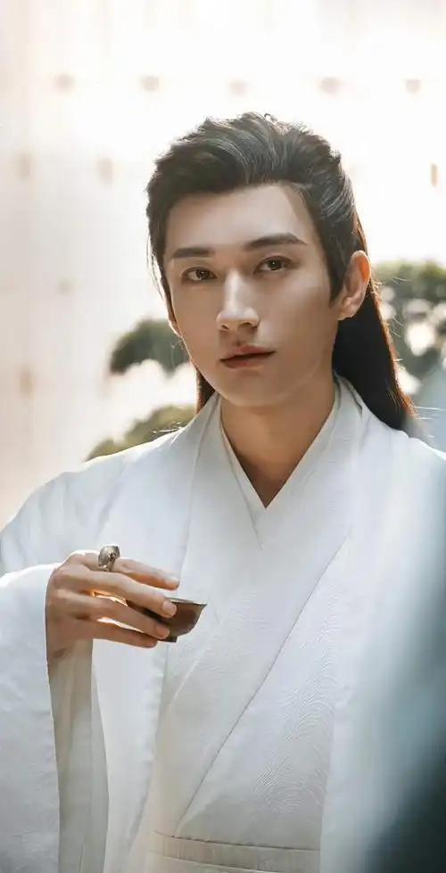 古装第一美男潘樾与真假杨采薇感情拉满有夫妻相的却是她