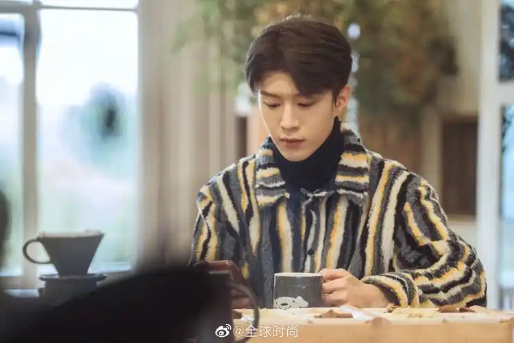 范丞丞[超话]# 综艺录制造型,工装黑色马… - 堆糖,美图壁纸兴趣汕