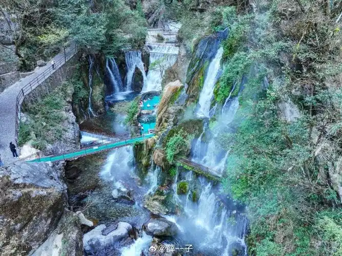 跟着榜单去旅行##会囤的人先享受世界##游五彩凉