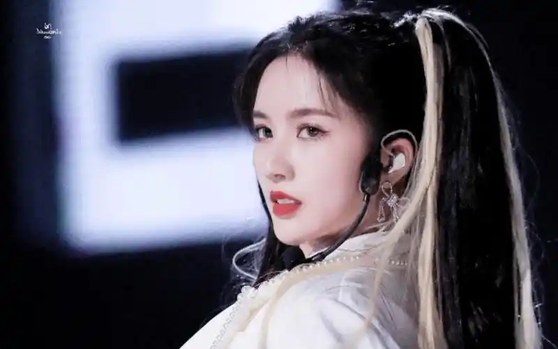 【刘些宁】双马尾直拍,刘姐自拍yyds