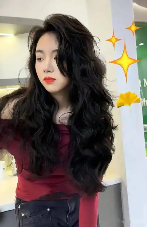 "乖乖女烫发",2024减龄首选!_发型_中国_形象