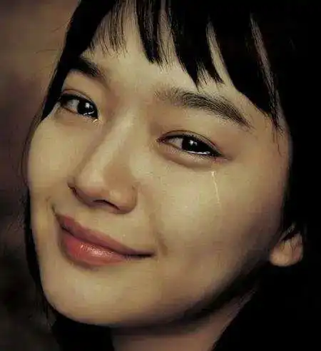 当一个人女人哭了,男人的这3种表现,能看出他爱不爱你