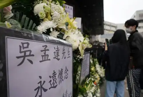 "金牌绿叶"吴孟达:戏演小角色,做人大情怀