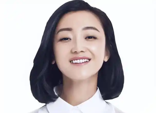 演员张瑶:20岁选秀夺冠,剃光头与蒋雯丽飙戏,两次逼婚圈内大佬