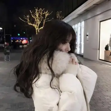 霸气侧脸高冷女头像