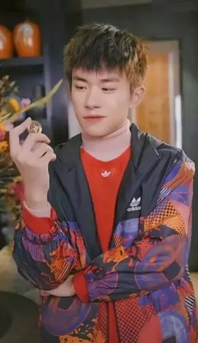 千玺换新发型了