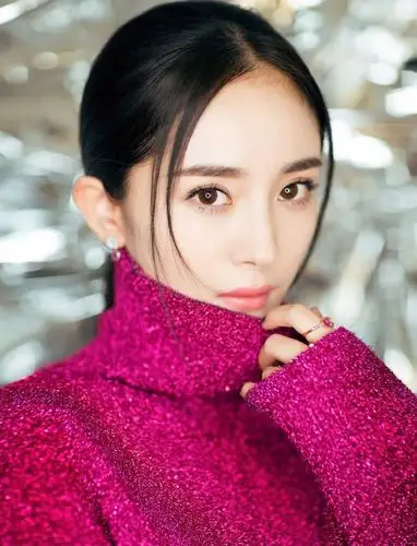 惊艳杨幂空气刘海换上卷发后杨幂简直美少女本人了2