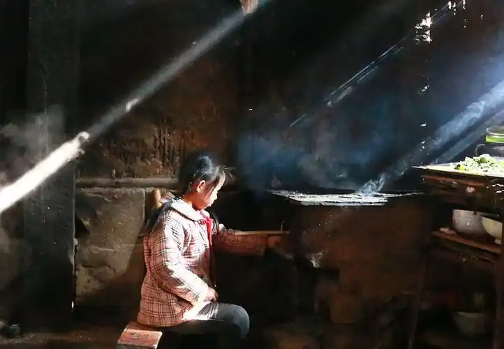 【乡里女孩摄影图片】平昌农村纪实摄影_四月天1_太平洋电脑网摄影