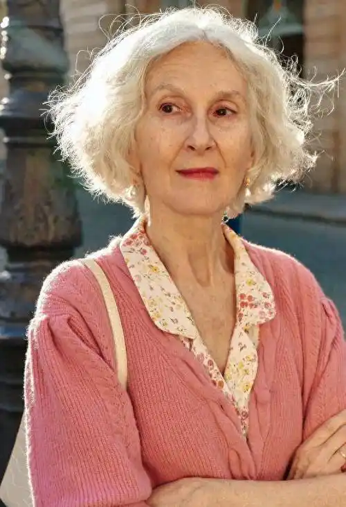 看看这些上海老奶奶,多时尚啊_发型_视觉_配饰