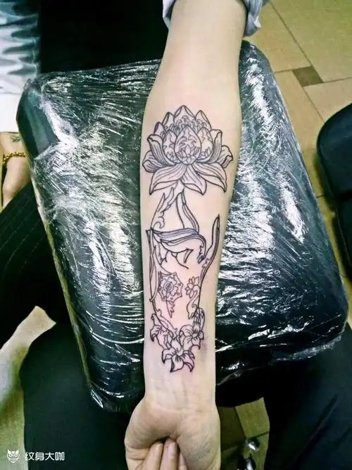 手指莲花_纹身图案手稿图片_龙纹堂于化龙的纹身作品集