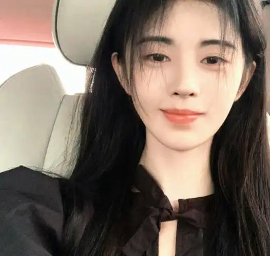 啊啊啊啊啊鞠婧祎又给我们送来了美美嘟新头像  能不能打包进个现偶