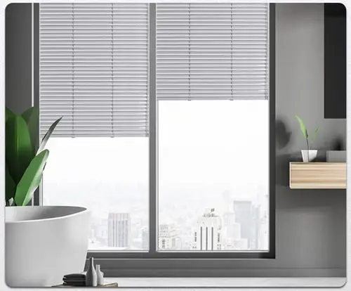 中空玻璃内置百叶门窗会使室内噪音更加降低,噪音降低可达到36分贝