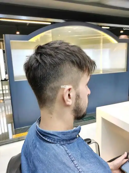英伦风男士发型