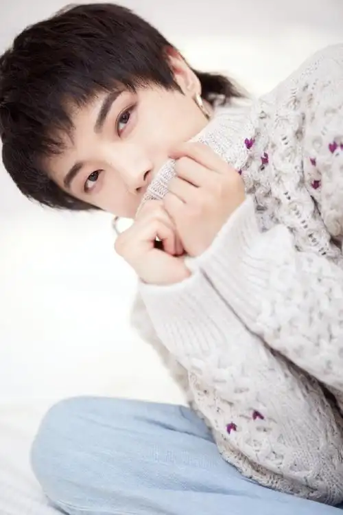 华晨宇个人写真