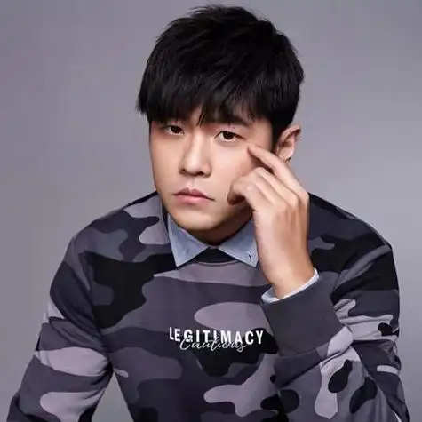 周杰伦头像300w(周杰伦头像100张)