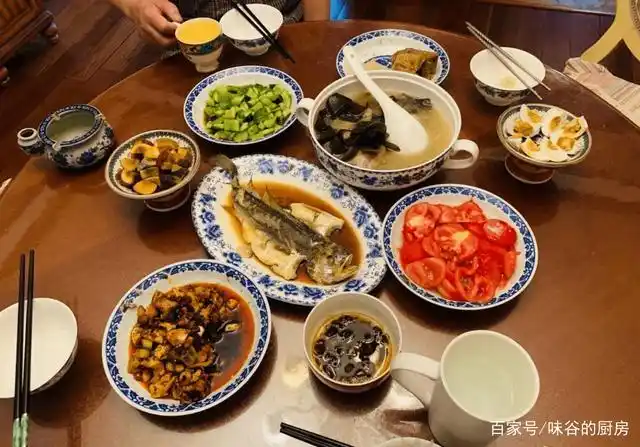 朋友圈晒端午家宴,各有特色,丰盛有亮点,网友:南北方差距真大
