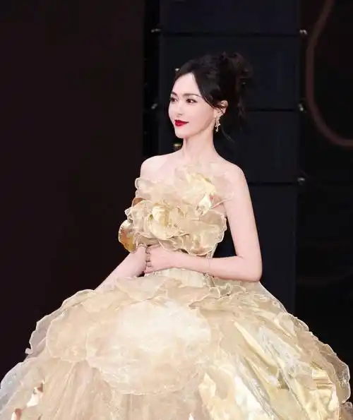 唐嫣预告突破大,马伊琍透露有普通话版_胡歌_王家卫_辛芷蕾