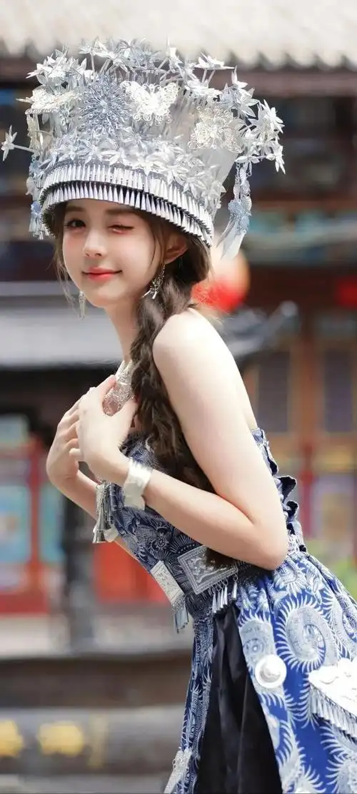 时尚的美女写真,如同流转的光影