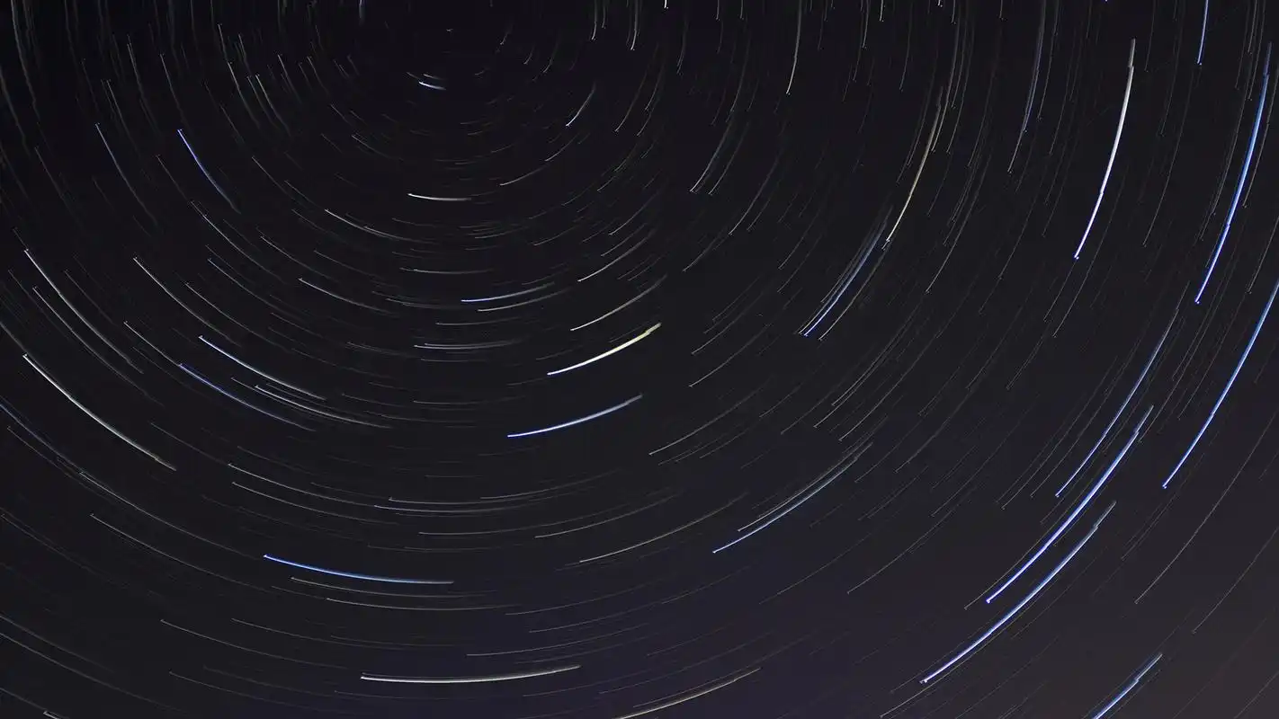 蓝色星空唯美图片桌面壁纸