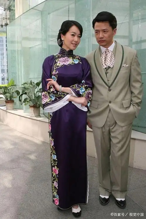 左小青的红尘情史,因美貌与9个男人传绯闻,嫁百亿富商终成空