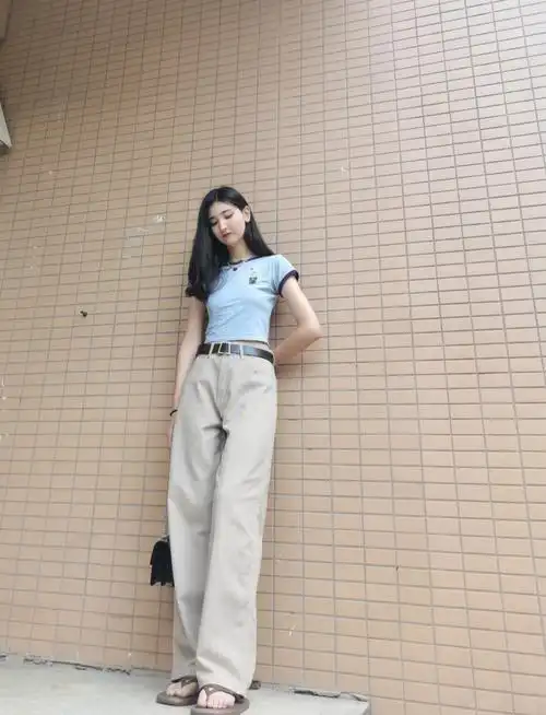 175的高个子女孩