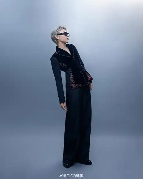 迪奥品牌大使刘雨昕##迪奥星光