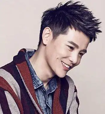 两侧超短飞机头发型 有什么好看的超短发型图片