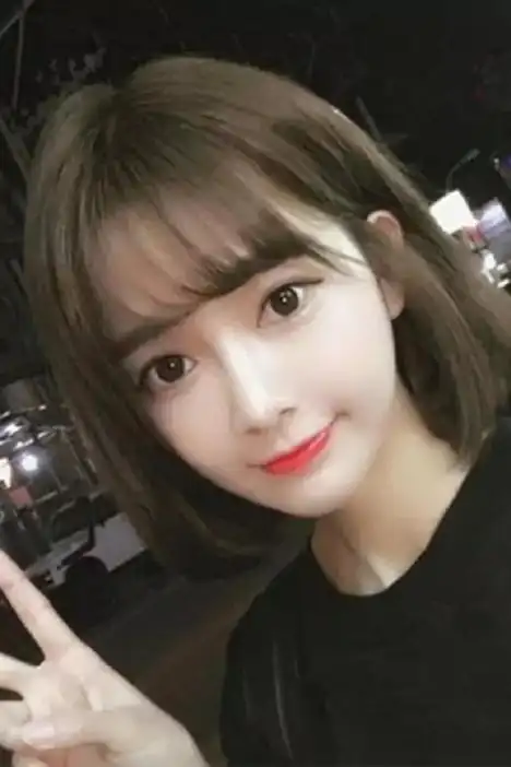 韩国网红假发女短发bobo帅气自然逼真蓬松空气刘海短直发圆脸学生