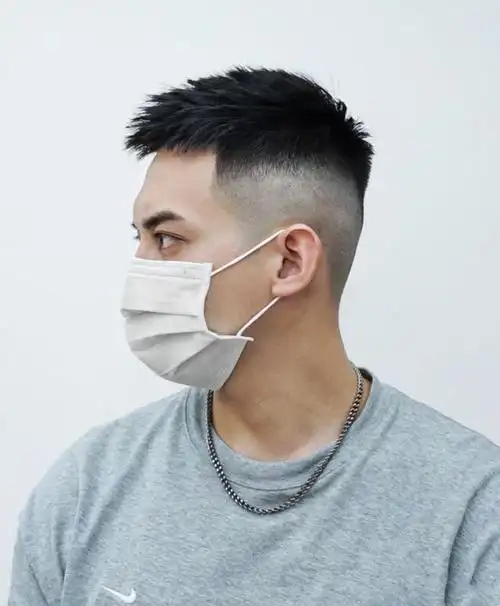 四十岁男人,建议剪这3款简单"露额"发型,没有刘海更成熟帅气|短发