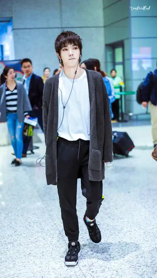 华晨宇 〔2017-10-20上海飞北京