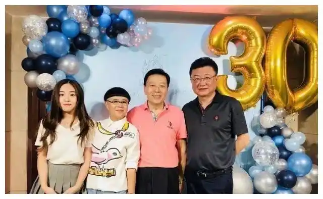 金龟子年轻的时候如此漂亮,难怪王宁一生只爱她一人!