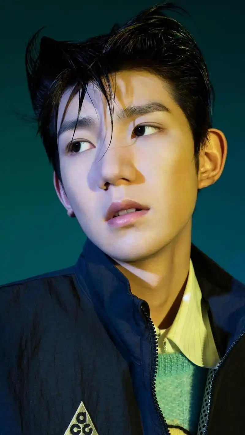 潮流男孩王源时尚帅气写真