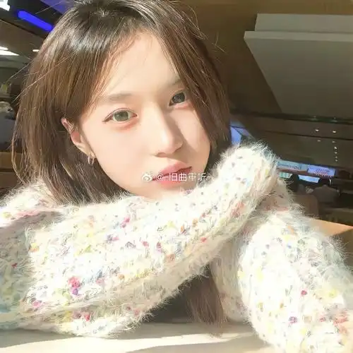 简约可爱全屏无水印高清##女生头像情侣头像情头可爱搞怪高清无水印