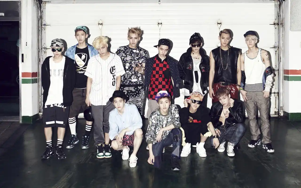 精选韩国小鲜肉组合exo成员帅气写真桌面壁纸(2)